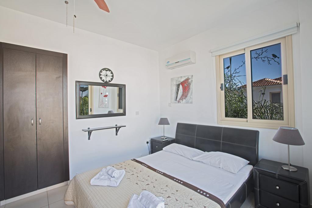 Palm Villa 17 Protarász Szoba fotó